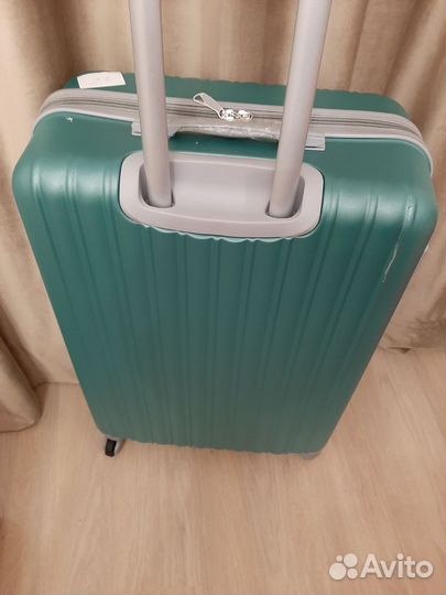 Чемодан на колесах большой