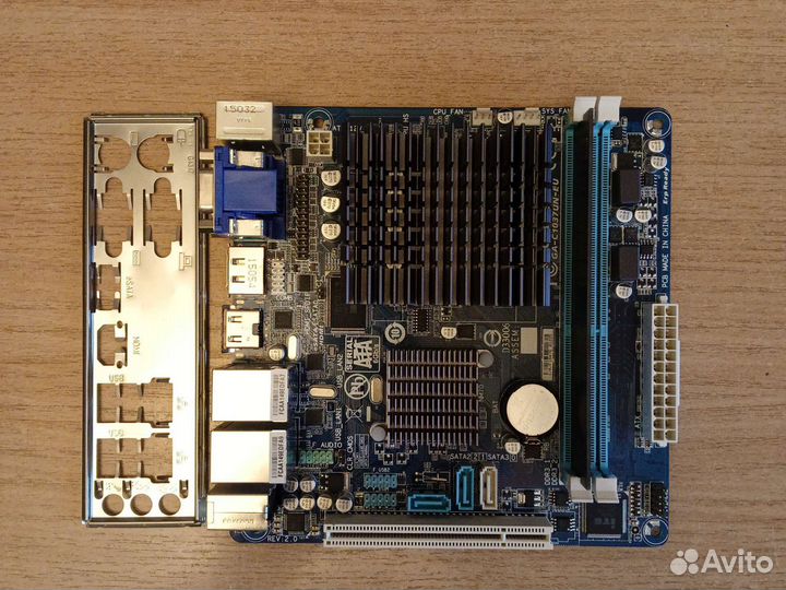 Материнская плата с процессором и памятью DDR3