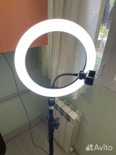 Кольцевая лампа 26 см