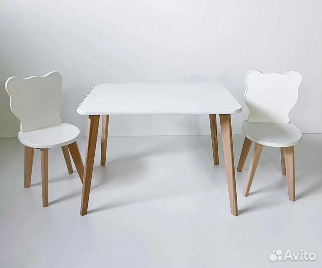 Новый комплект детской мебели стол и стульчики