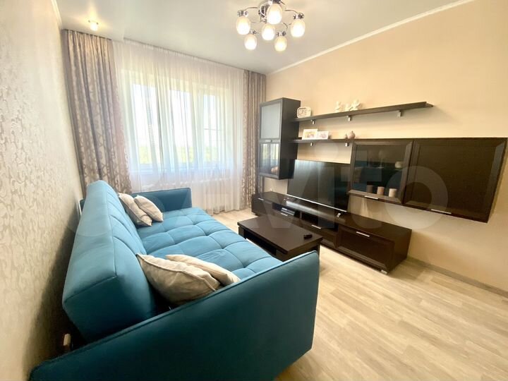 2-к. квартира, 65,5 м², 8/16 эт.