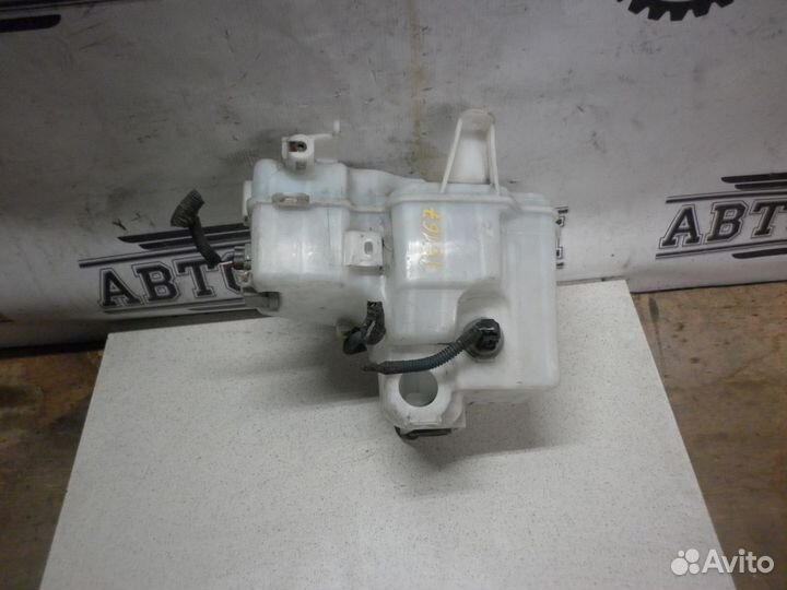 Бачок омывателя передний LS460 Ls 600 (2006-2010)