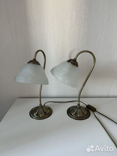 Лампа настольная