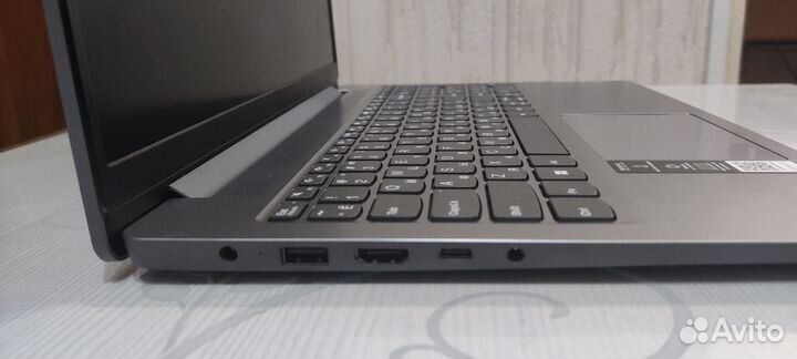 Новый ноутбук Lenovo 15