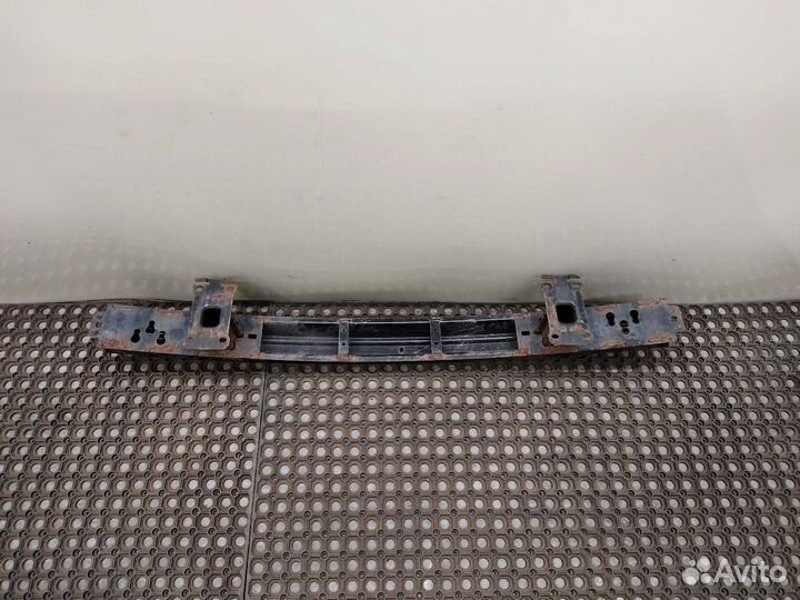 Усилитель переднего бампера Land Rover LR013926