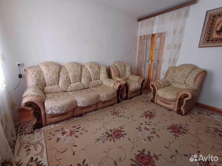 Диван прямой раскладной бу