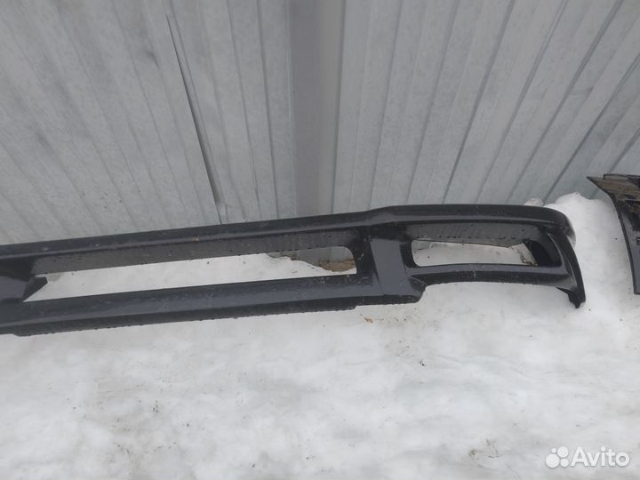 Нижний губа и решётка радиатора Паджеро 4