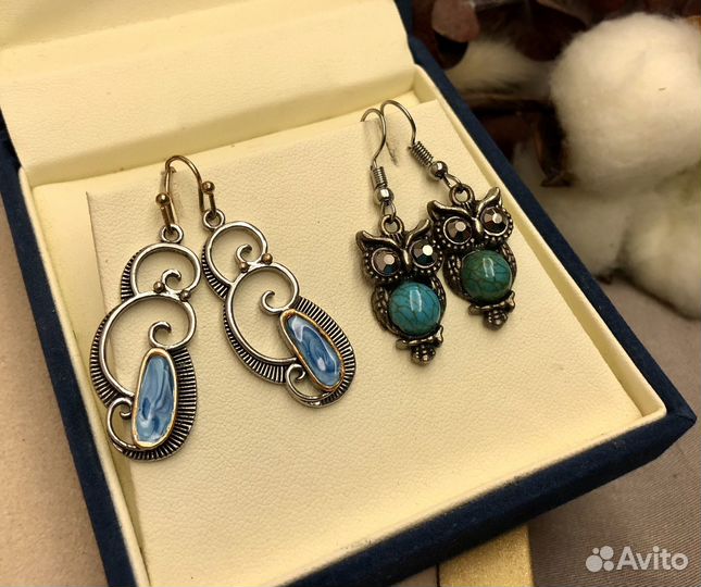 Лот серьги с яркими вставками