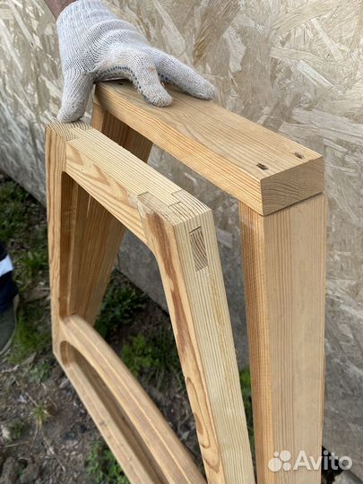 Деревянная оконная рама