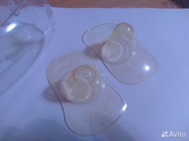 Накладки на грудь avent