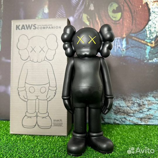 Игрушка kaws