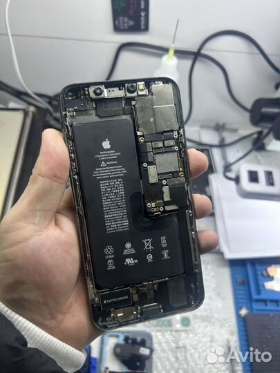 iPhone 11 Pro Max на запчасти