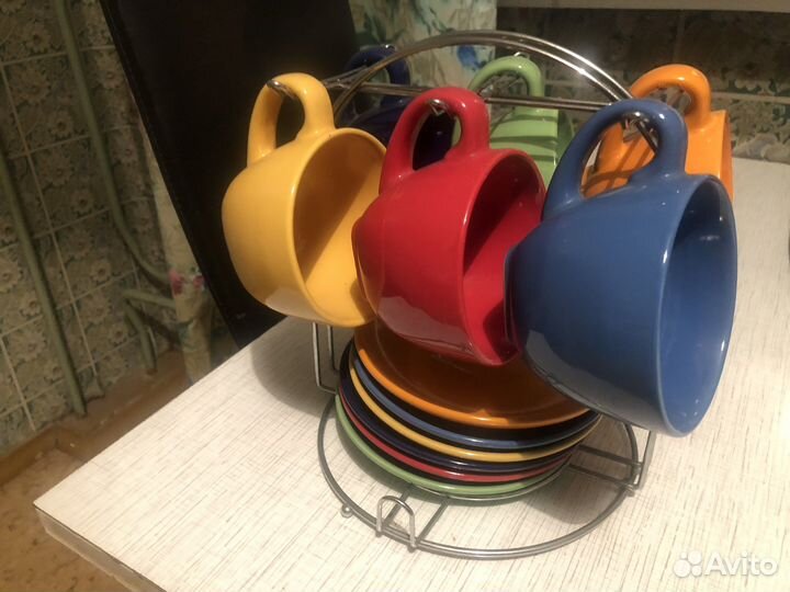 Набор чашек на подставке