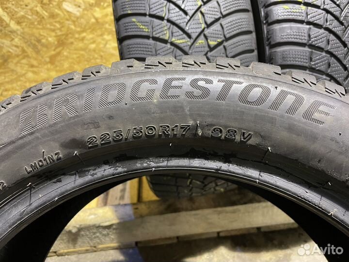 Bridgestone Blizzak LM-001 Evo 225/50 R17