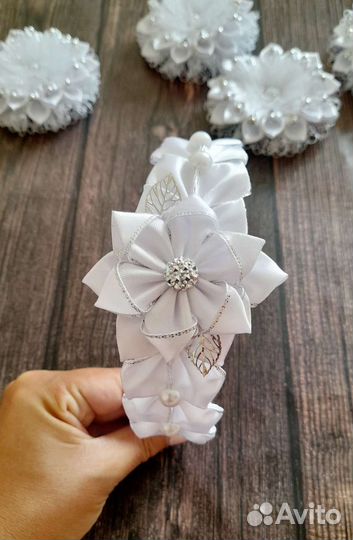 Белый школьный ободок