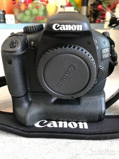 Фотокамера canon EOS 550D body,фоторюкзак,штатив