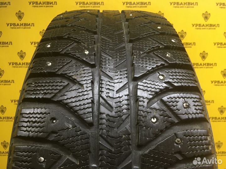 Bridgestone Ice Cruiser 7000 215/60 R16 95T