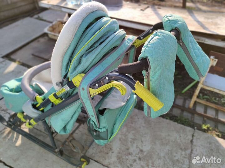 Детские санки с колесами