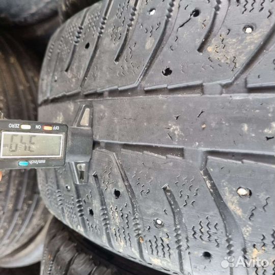 Bridgestone Ice Cruiser 7000 215/60 R17 100T