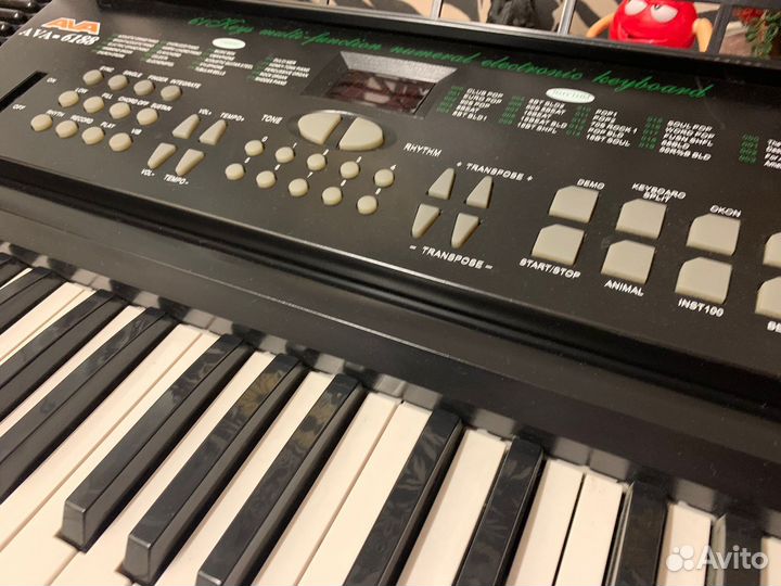 Синтезатор AVA-6188