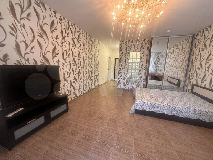 Квартира-студия, 37 м², 3/19 эт.