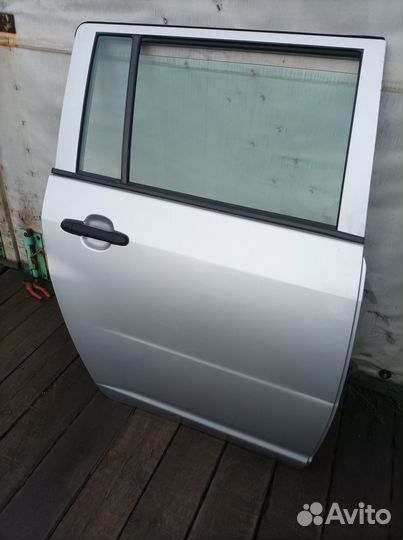 Дверь задняя правая Toyota Probox