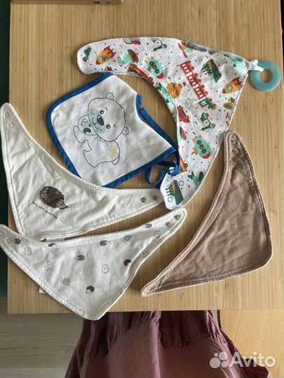 Набор слюнявчиков