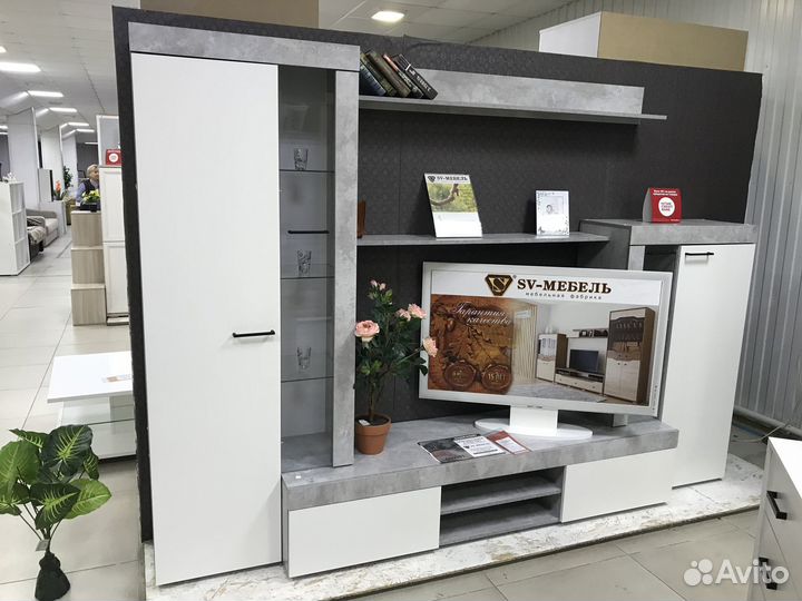 Стенка в гостиную