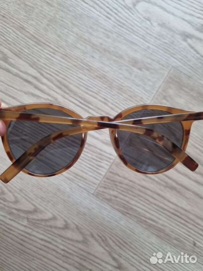 Солнцезащитные очки hm