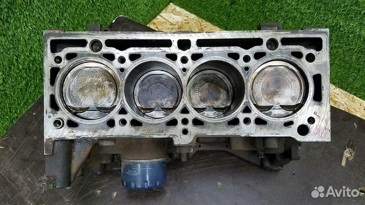 Блок цилиндров двс в сборе шорт Renault Megane 2