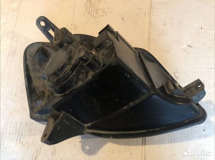 Фара левая Peugeot Partner