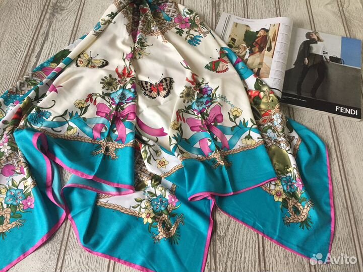 Платок шёлковый Gucci Корзина, 2 цвета