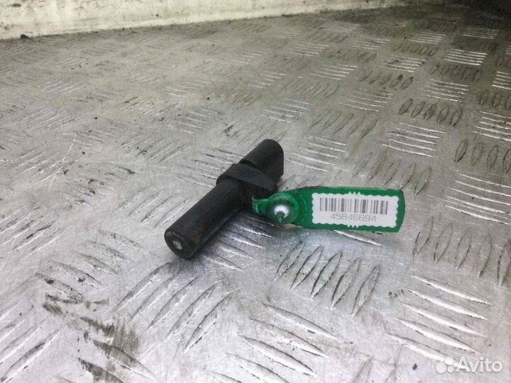 Датчик коленвала Мерседес Ц класс 0031532828 64696