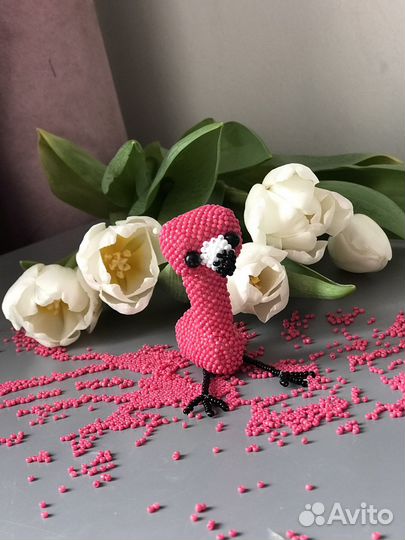 Фламинго-амигуруми из бисера