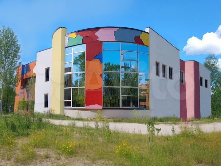 Здание 2000 м²