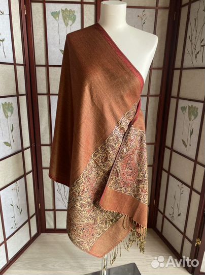 Палантин из пашнины