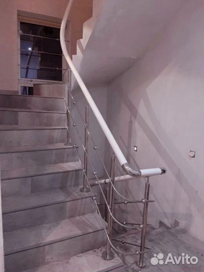 Перила в частный дом из нержавеющей стали