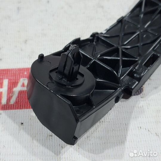 Кронштейн бампера передний правый Toyota Rav 4 A30