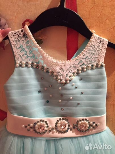 Шикарное платье для маленькой принцессы