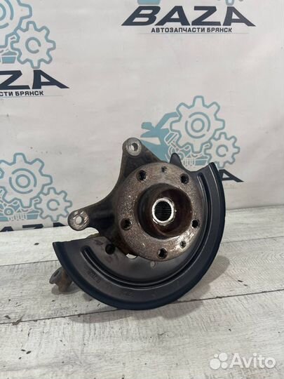 Кулак передний правый Renault Kaptur