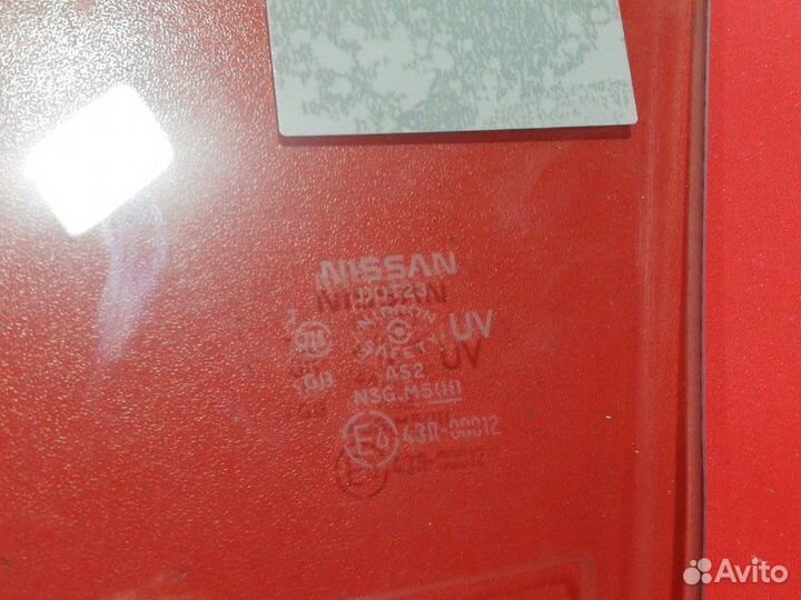 Стекло двери переднее правое Nissan Teana J32