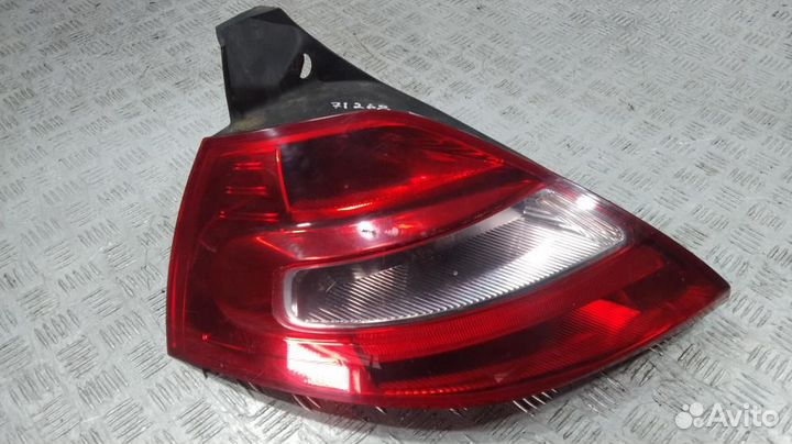 Фонарь 8200417349 Renault Megane 2 (2003-2009)