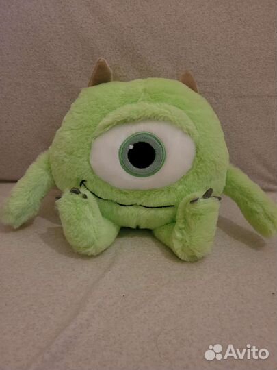 Герои мультфильмов и просто плюшики