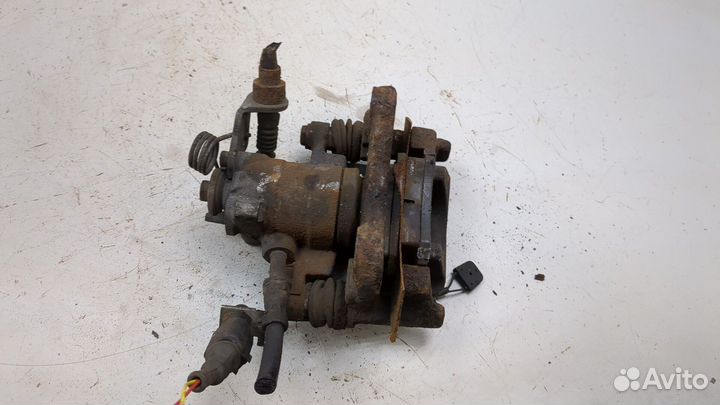 Суппорт правый задний Volkswagen Sharan