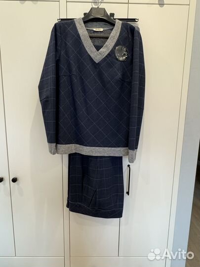 Брючный костюм женский 46