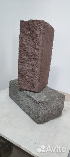 Кирпич рваный камень