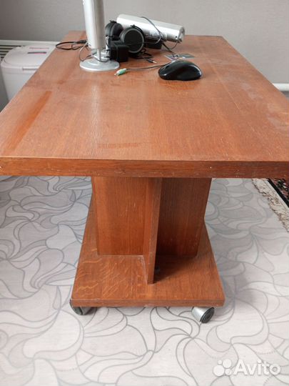 Журнальный столик на колесах бу