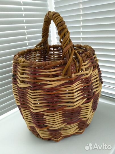 Корзины плетеные из лозы 2 штуки