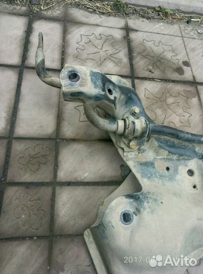 Подрамник хюндай солярис