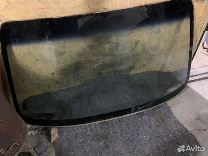 Лобовое стекло